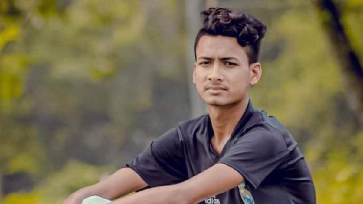 প্রেমিকার পরিবারের লাঞ্ছনা, ট্রেনের নিচে ঝাঁপিয়ে স্কুলছাত্রের আত্মহত্যা