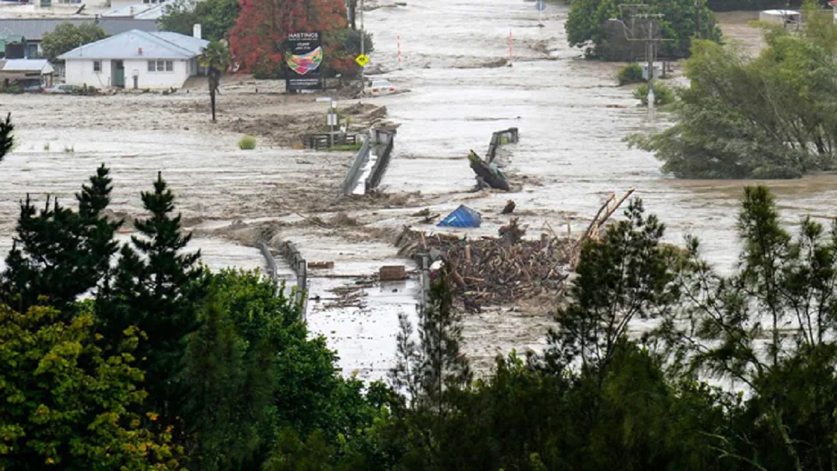 ঘূর্ণিঝড়ের পরই শক্তিশালী ভূমিকম্পে কেঁপে উঠলো নিউজিল্যান্ড