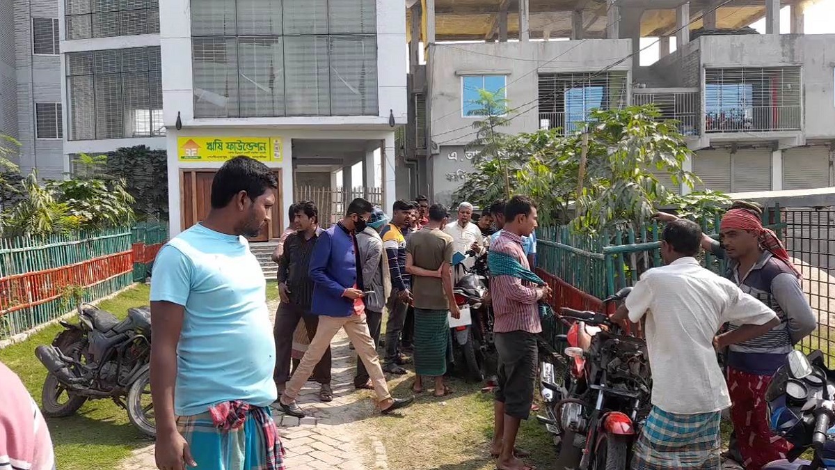 সাতক্ষীরায় দুই মোটরসাইকেলের মুখোমুখি সংঘর্ষ, নিহত ১