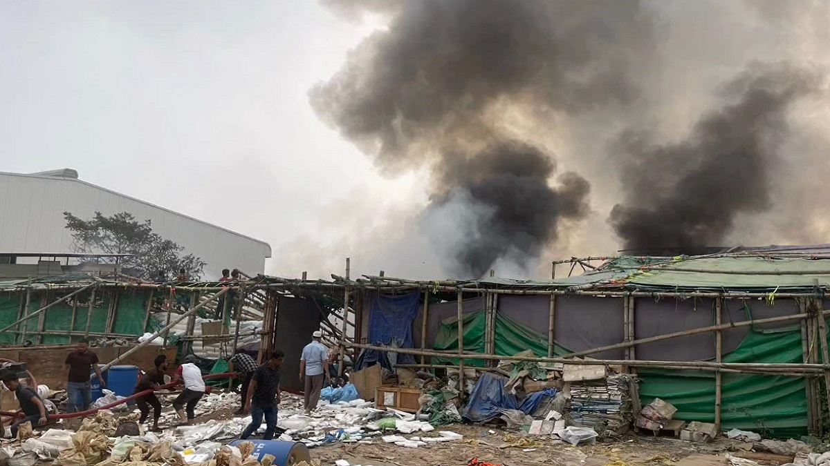 মুন্সিগঞ্জে সুপারস্টার গ্রুপের ফ্যানের কারখানায় আগুন