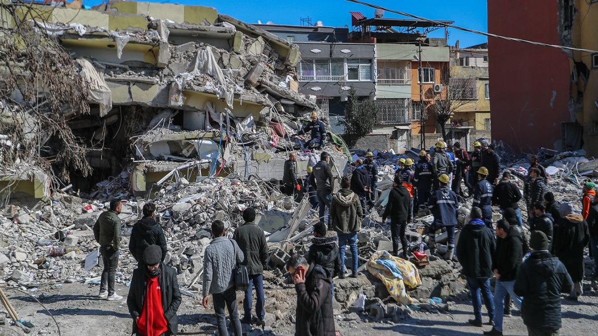 আবারও ভূমিকম্পের আশঙ্কা তুরস্কের দক্ষিণাঞ্চলে, উদ্বিগ্ন স্বেচ্ছাসেবক ও দুর্গতরা