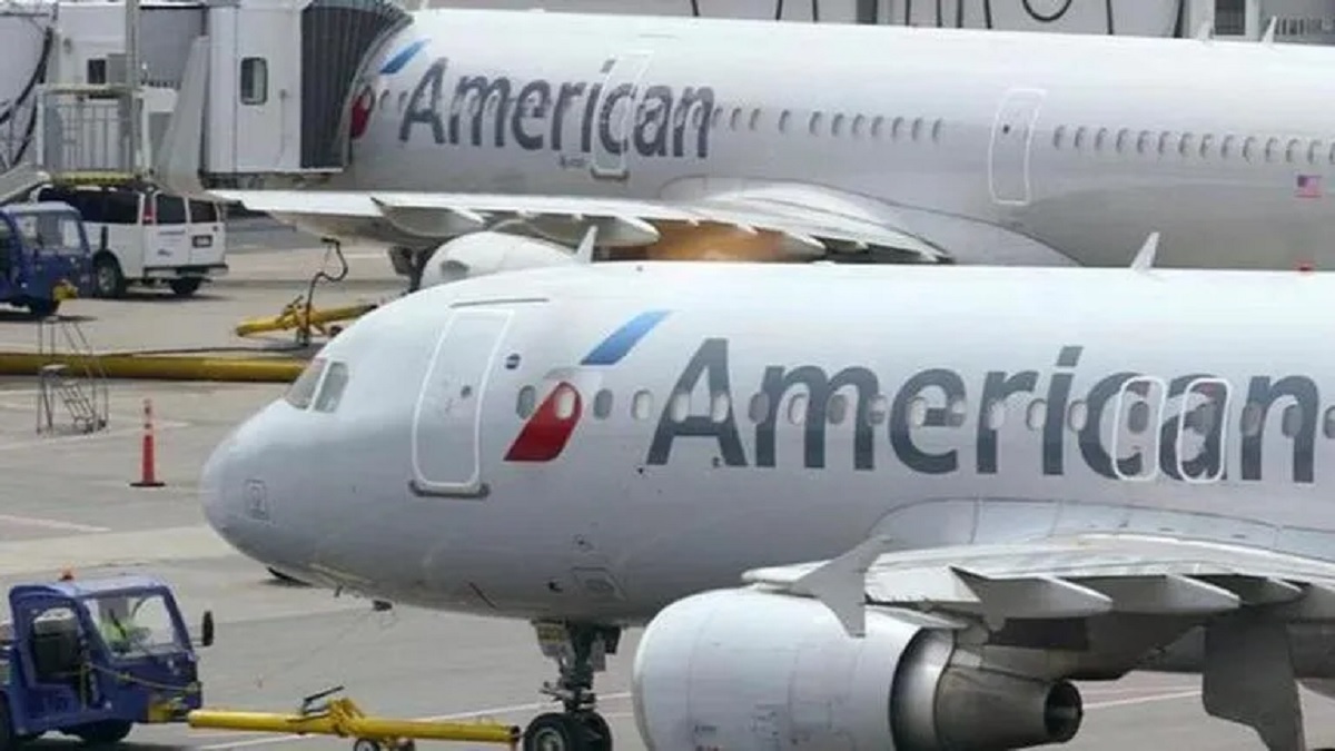 ক্যান্সার আক্রান্ত রোগীকে বিমান থেকে নামিয়ে দিলো আমেরিকান এয়ারলাইনস