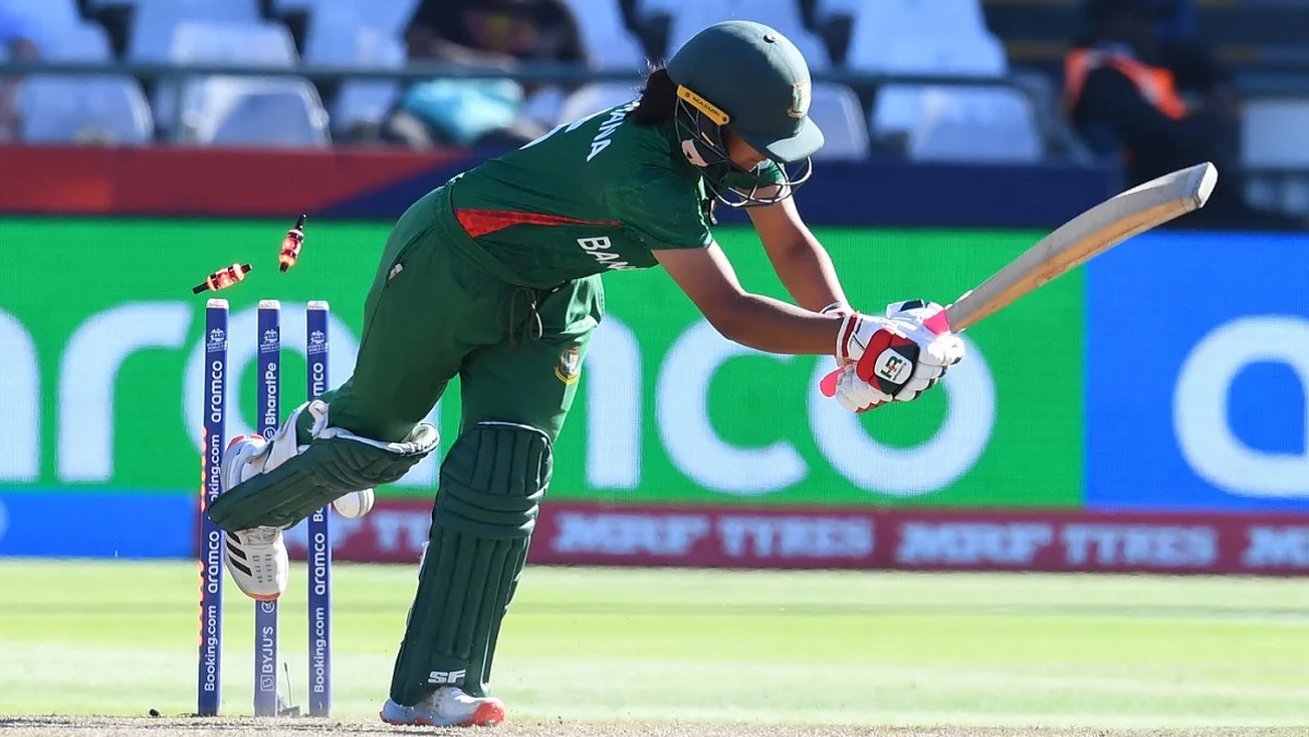 টানা তিন ম্যাচ হেরে টেবিলের তলানিতে বাংলাদেশের মেয়েরা