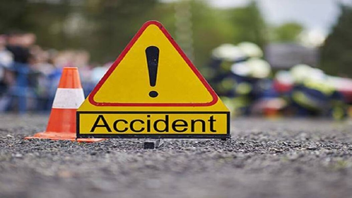 গোপালগঞ্জে বাসের ধাক্কায় প্রাণ গেলো কলেজছাত্রের