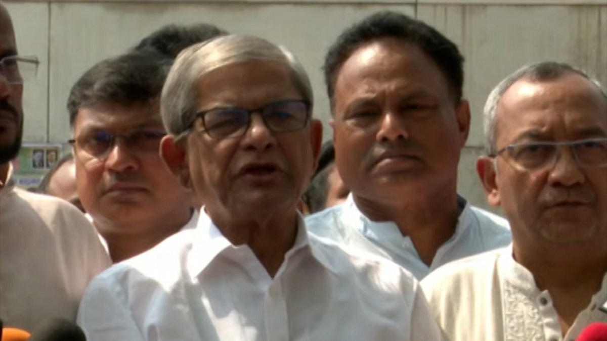 পরিপূর্ণ মুক্ত হলেই খালেদা জিয়ার রাজনীতিতে ফেরা নিয়ে ভাববে বিএনপি: ফখরুল