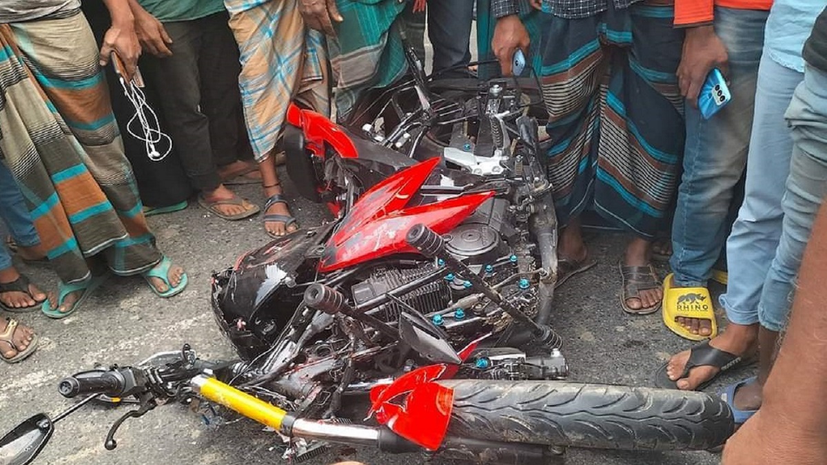 বোয়ালমারীতে কাভার্ডভ্যান ও মোটরসাইকেলের সংঘর্ষে ভাঙ্গারি ব্যবসায়ী নিহত
