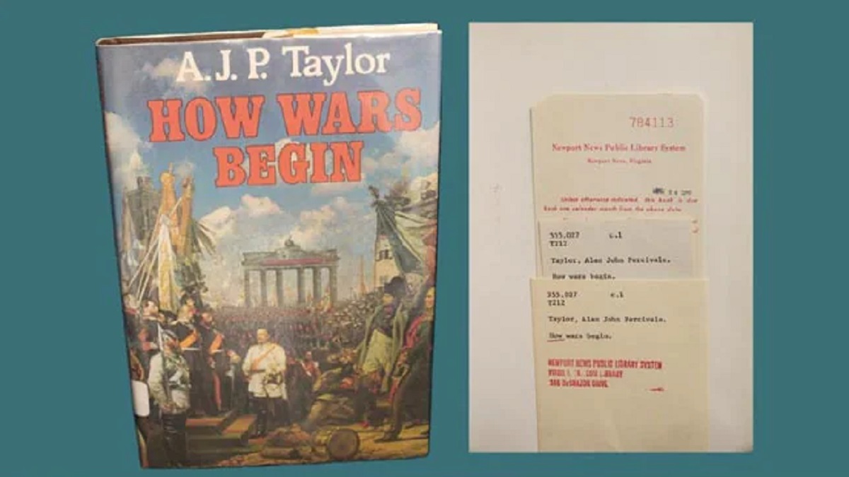 লাইব্রেরি থেকে বই নেয়ার ৪৩ বছর পর ফেরত দিলেন এক ব্যক্তি