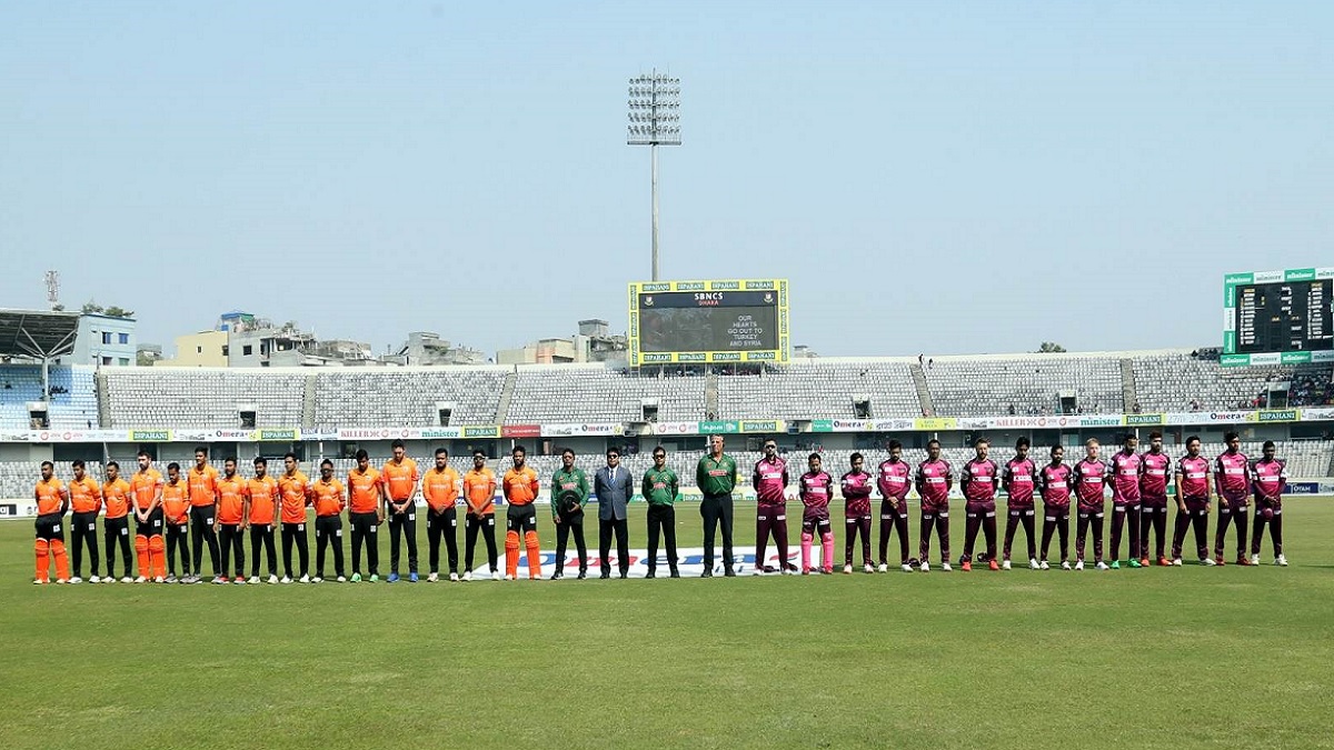 ভূমিকম্পে হতাহতদের স্মরণ করে শুরু খুলনা-সিলেট ম্যাচ