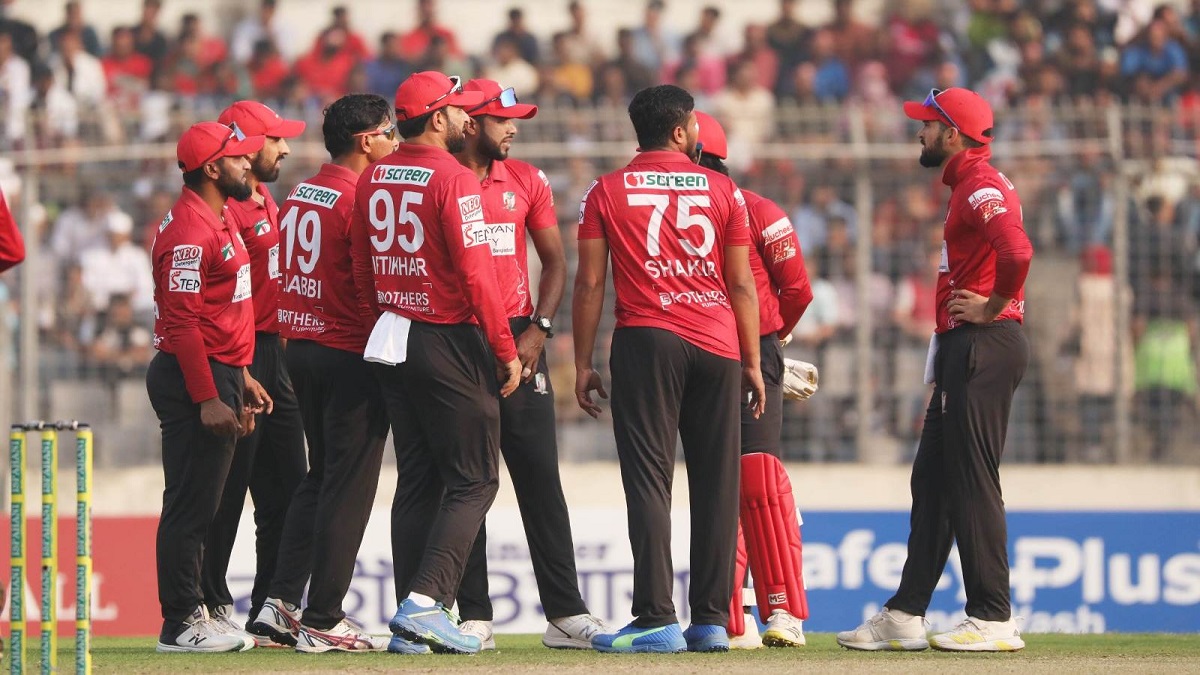 দু’দিনের বিরতির পর মঙ্গলবার থেকে মাঠে গড়াচ্ছে বিপিএল