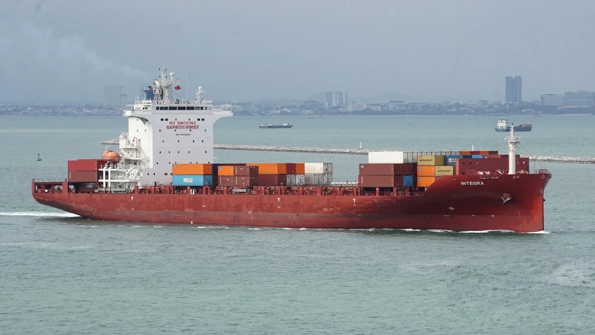 চট্টগ্রাম বন্দর থেকে কন্টেইনারে মালয়েশিয়া যাওয়া কিশোরকে দেশে আনা হচ্ছে আজ