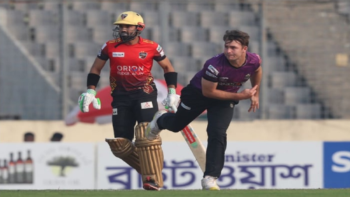 টানা ৭ জয়ে কোয়ালিফায়ার ওয়ানের লড়াইয়ে কুমিল্লা; চট্টগ্রামের টানা ৬ষ্ঠ হার