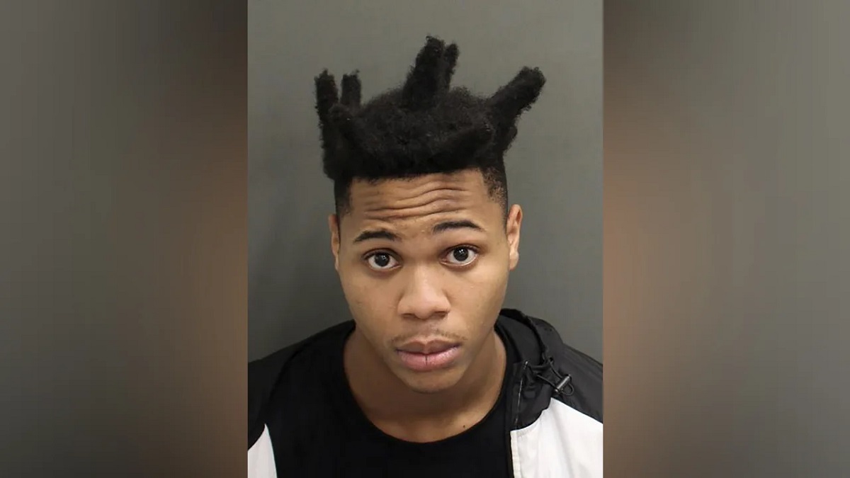 ফ্লোরিডায় শিশু ও সাংবাদিককে হত্যাকারী কিশোর আটক