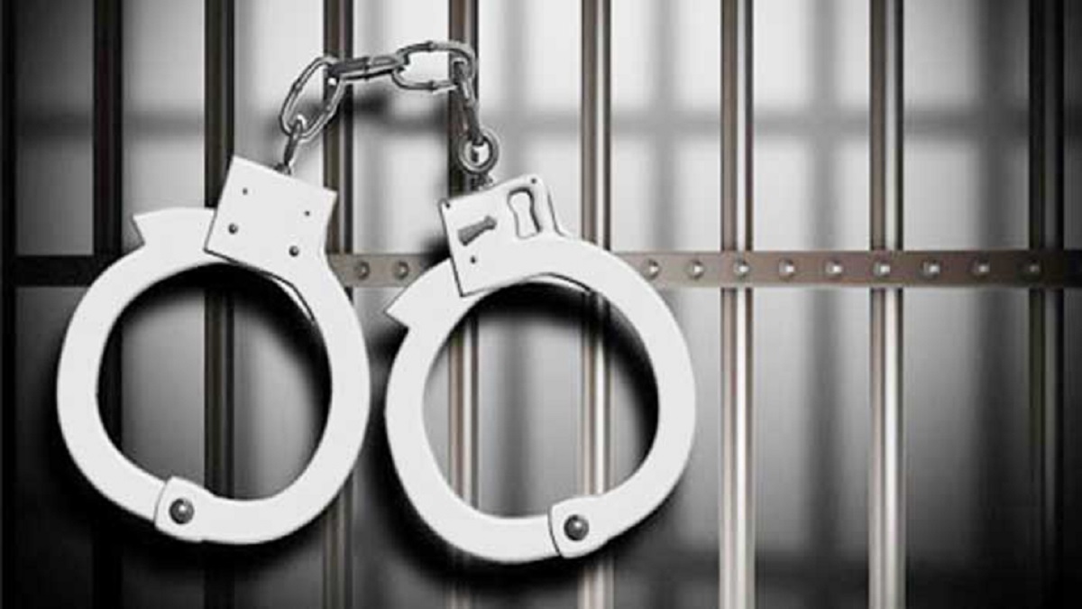 পুলিশের কনস্টেবল নিয়োগের নামে প্রতারণা, ৪ যুবক আটক