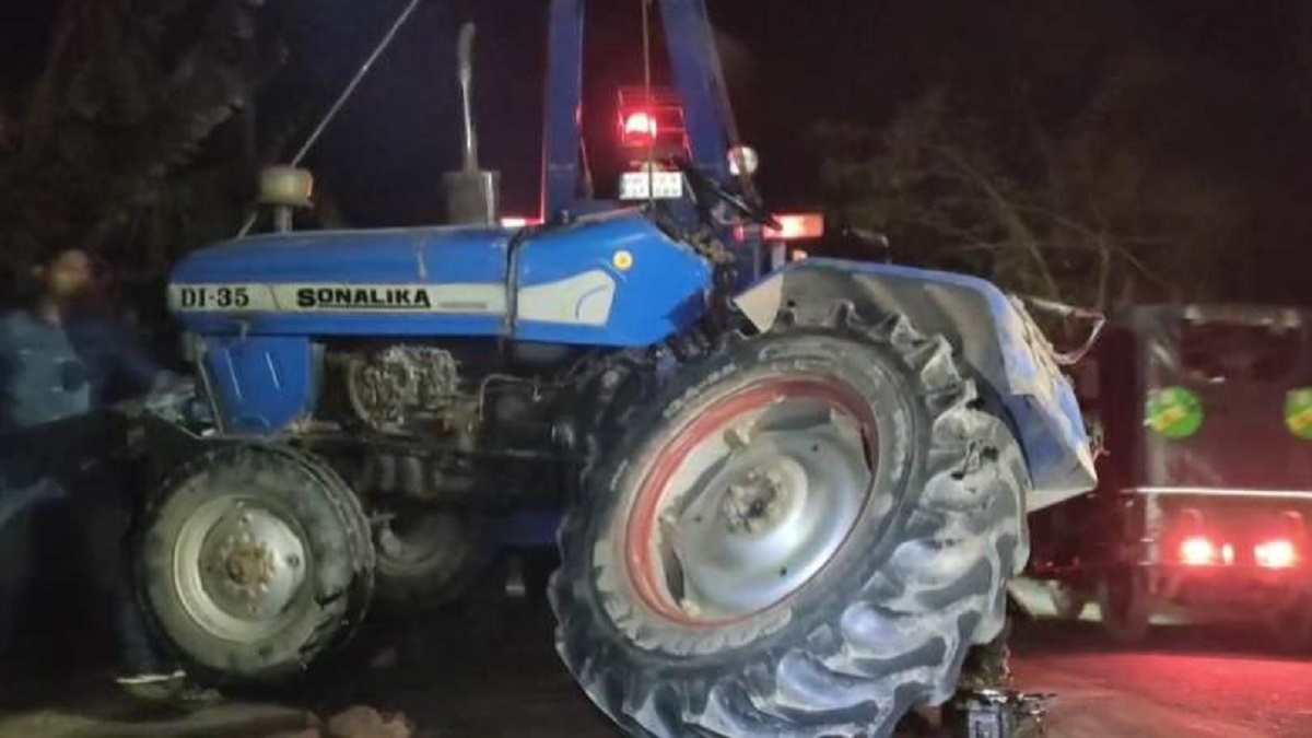 গাইবান্ধায় বাস-অটো-ট্রাক্টর মুখোমুখি সংঘর্ষে নিহত ২, আহত ৫