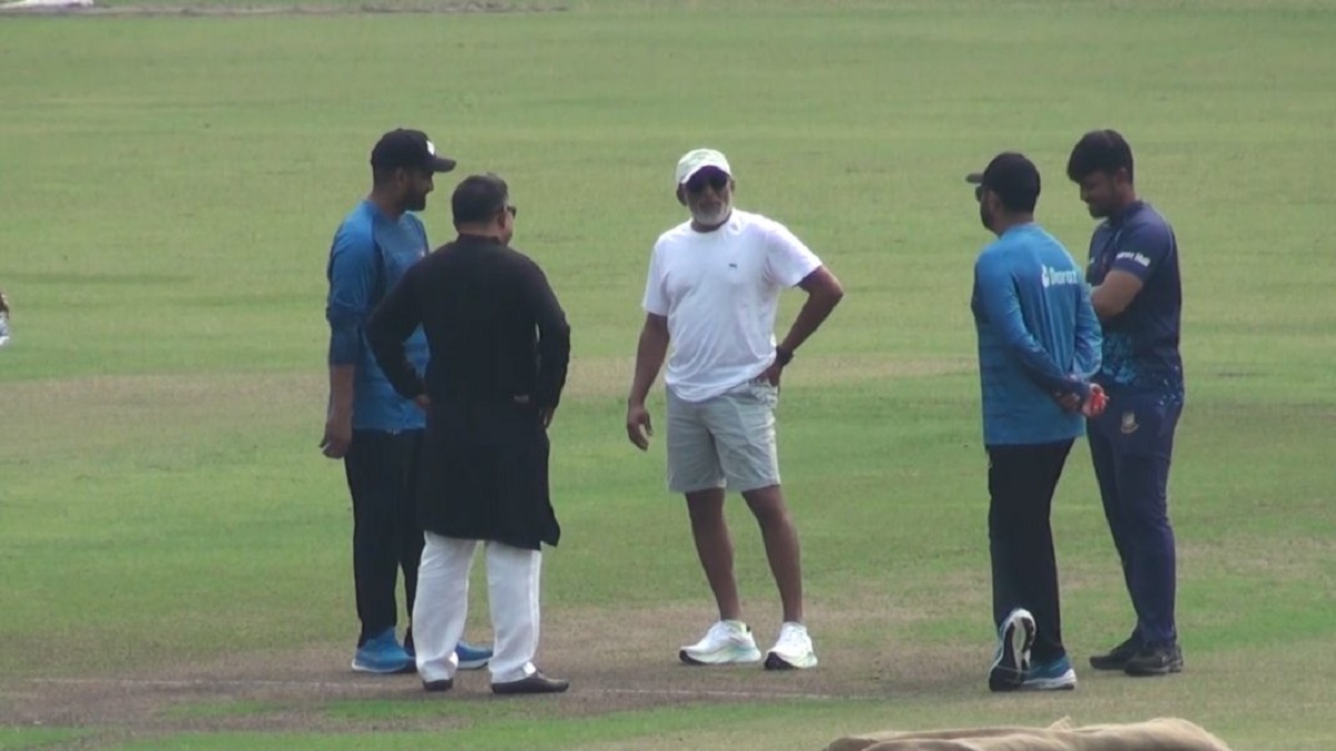 প্রথম দিনেই চিরচেনা মিরপুরে হাজির হাথুরুসিংহে