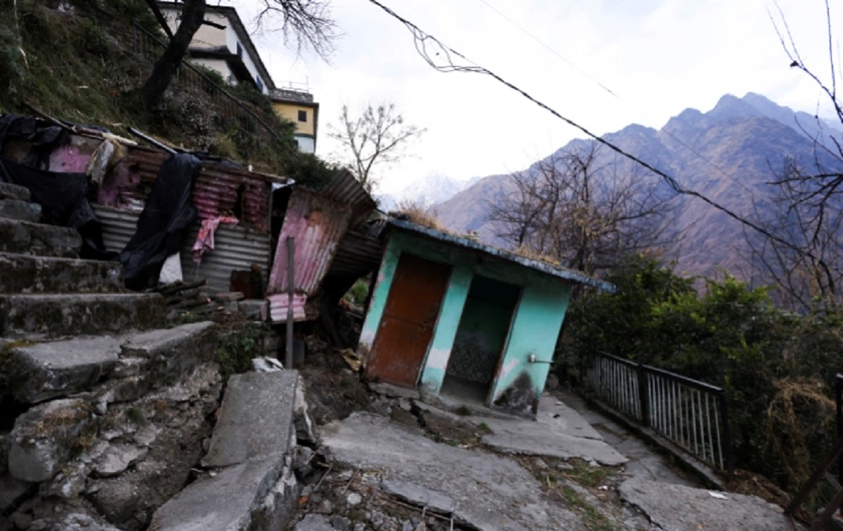 ভারতের উত্তরাখণ্ডে হঠাৎ মাটিতে দেবে যাচ্ছে একাধিক শহর