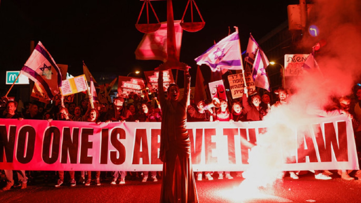 বিচার বিভাগীয় সংস্কার ঠেকাতে আন্দোলনে উত্তাল ইসরায়েলের বিভিন্ন শহর