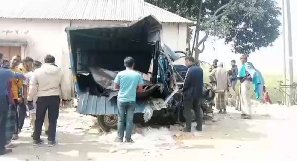 জামালপুরে বাস-পিকআপভ্যানের সংঘর্ষ, নিহত ১