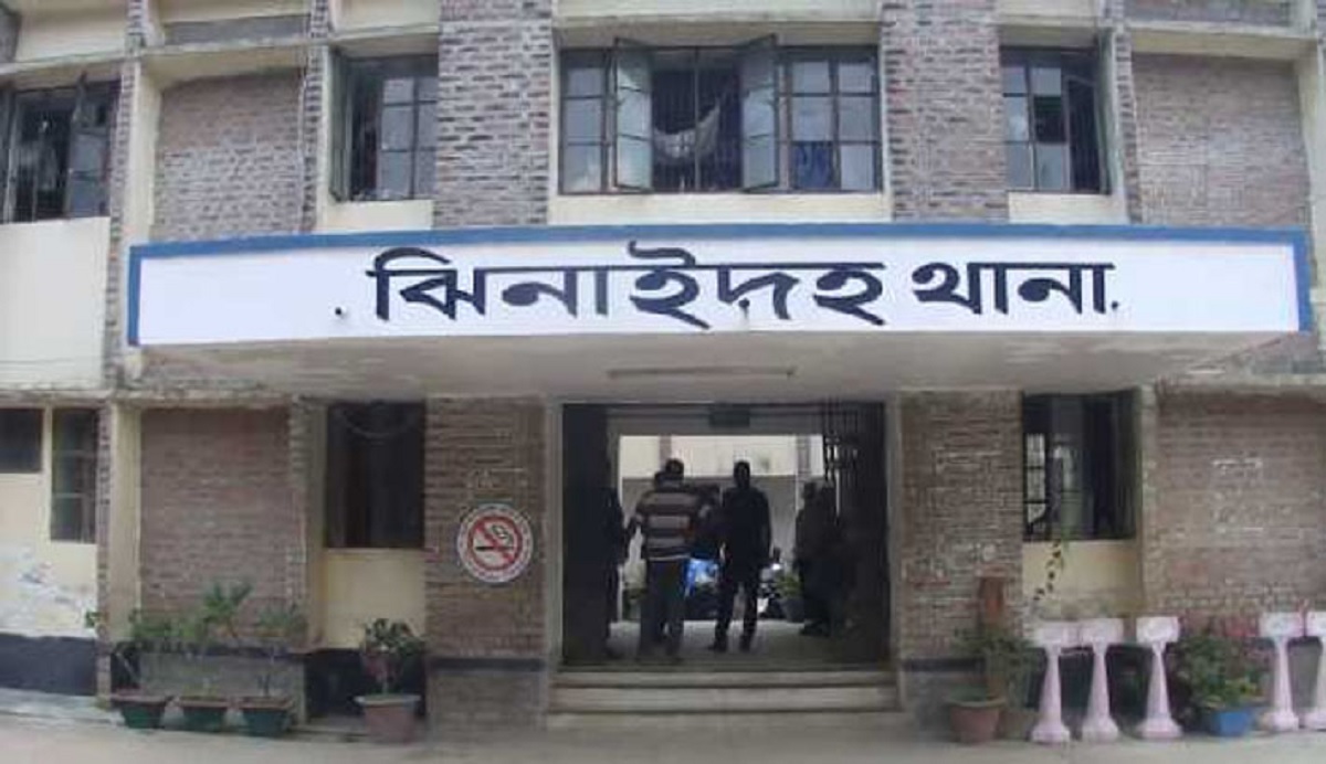 ঝিনাইদহে দুর্ধর্ষ ডাকাতি, নগদ টাকাসহ স্বর্ণালংকার লুট