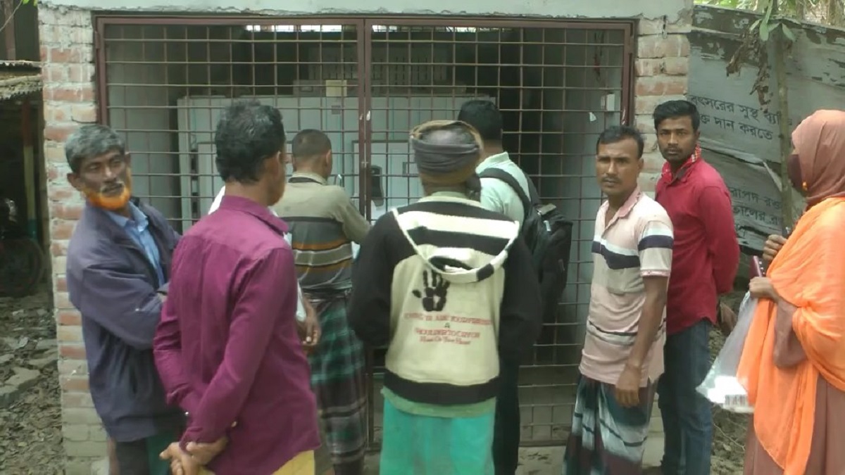 ঝিনাইদহে কাভার্ডভ্যানের চাপায় যুবক নিহত