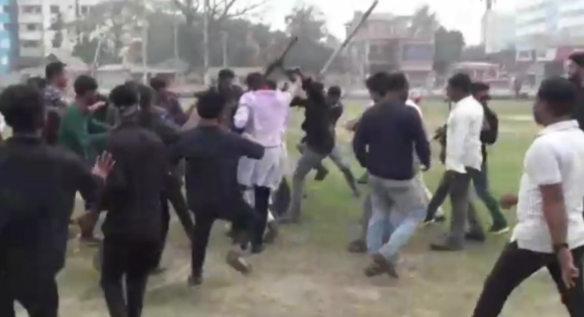 মানিকগঞ্জে যুবলীগ, স্বেচ্ছাসেবক লীগ ও শ্রমিক লীগের সংঘর্ষ