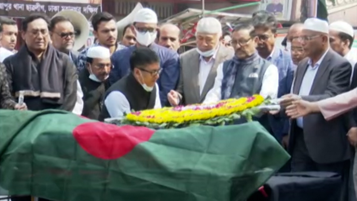 দলীয় কার্যালয়ের সামনে এমপি মোসলেম উদ্দিনের জানাজা অনুষ্ঠিত