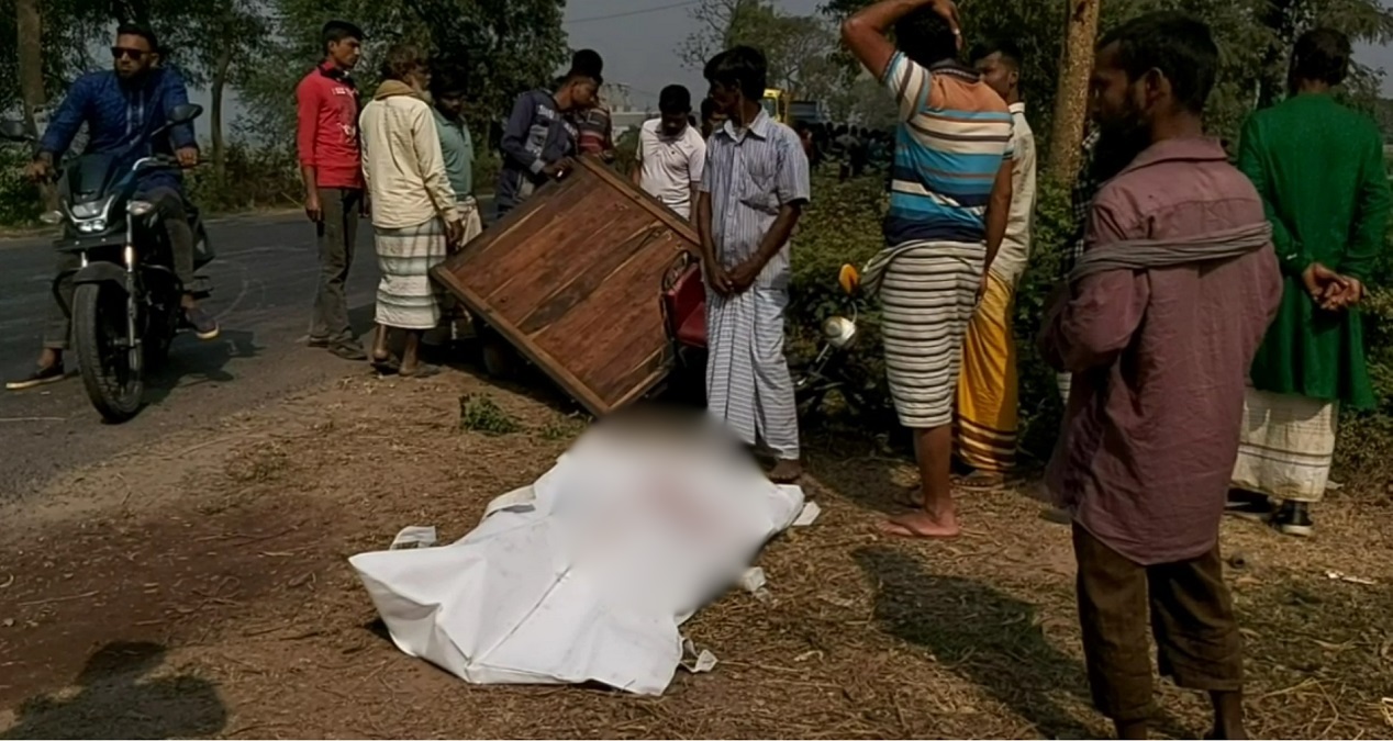 নাটোরে বেপরোয়া ট্রাকের ধাক্কায় ভ্যান চালকের মৃত্যু