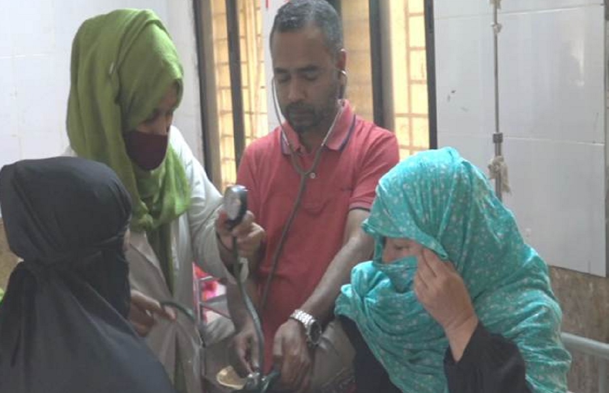 চাটখিলে জায়গা দখলে বাধা দেয়ায় দুই নারীকে পিটিয়ে আহত