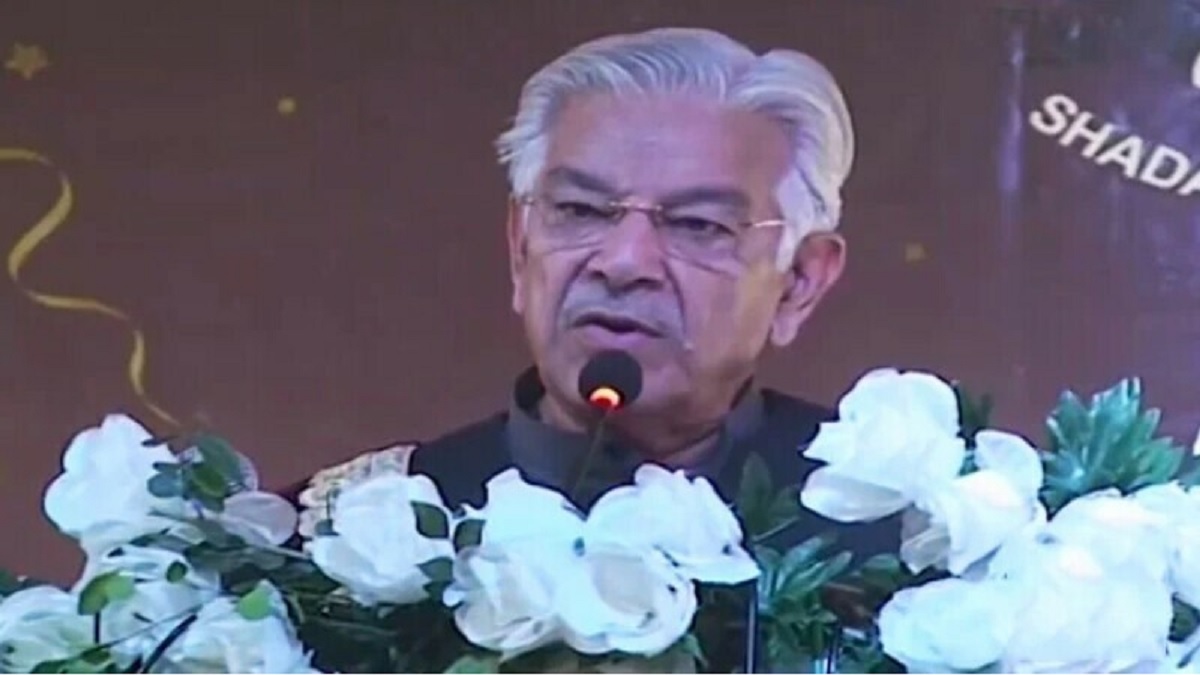 পাকিস্তান দেউলিয়া হয়ে গেছে, প্রতিরক্ষামন্ত্রীর দাবি