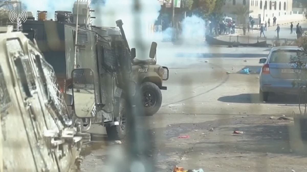 নাবলুসে ইসরায়েলি সেনাদের গুলিবর্ষণ, ১১ ফিলিস্তিনি নিহত