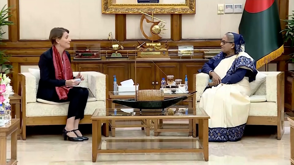 রোহিঙ্গাদের উন্নত ভাসানচরে স্থানান্তর করতে জাতিসংঘের সাহায্য চাইলেন প্রধানমন্ত্রী