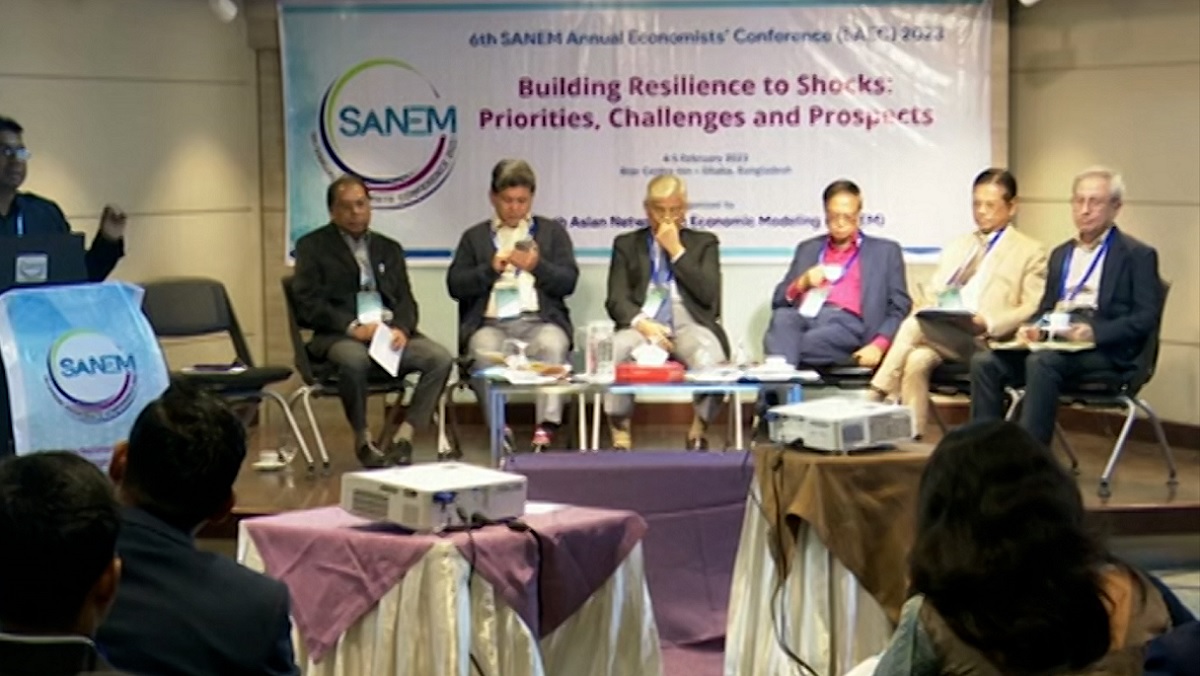 সংকট উত্তরণে রাজস্ব খাতে সংস্কার প্রয়োজন; অর্থনীতিবিদদের অভিমত