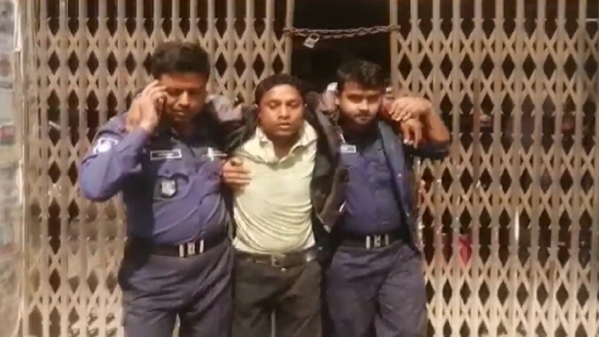 সাতক্ষীরায় স্ত্রীকে হত্যার দায়ে স্বামীর মৃত্যুদণ্ড, রায় শুনেই জ্ঞান হারালেন আসামি