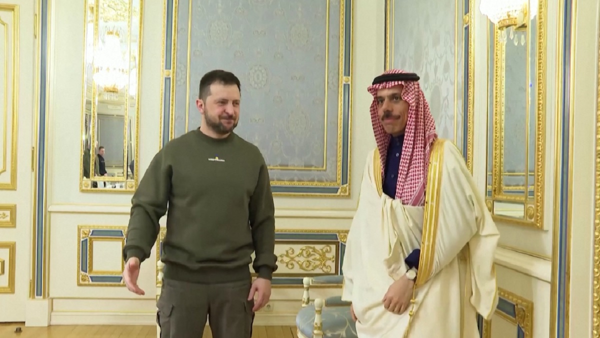 ইউক্রেনে গিয়ে যে বার্তা দিলেন সৌদির পররাষ্ট্রমন্ত্রী