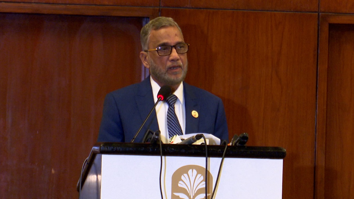 জলাশয়ে বর্জ্য ফেলার কারণে বায়ু দূষণ বৃদ্ধি পাচ্ছে: পরিবেশ মন্ত্রী