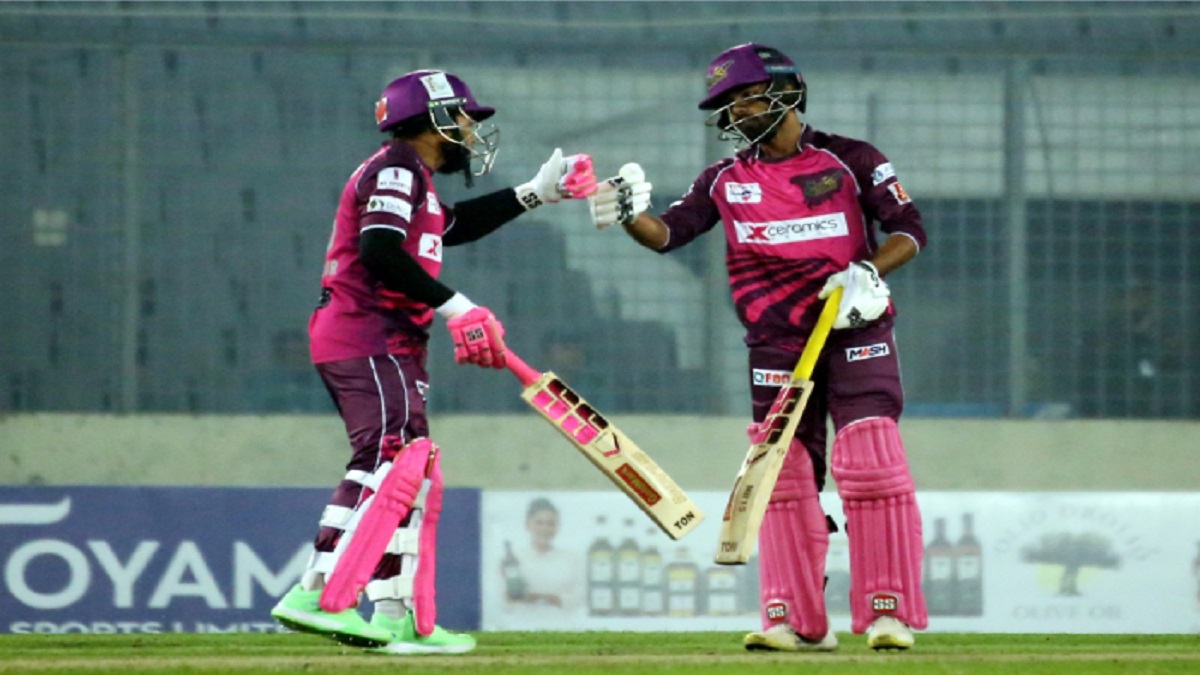 রংপুরকে ১৭১ রানের লক্ষ্য দিলো সিলেট; সতীর্থ শান্তকে টপকে আসরের টপ স্কোরার তৌহিদ হৃদয়