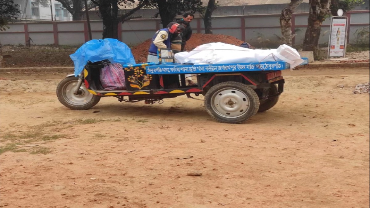 ঠাকুরগাঁওয়ে বাবাকে হত্যা করে থানায় আত্মসমর্পণ করলো ছেলে