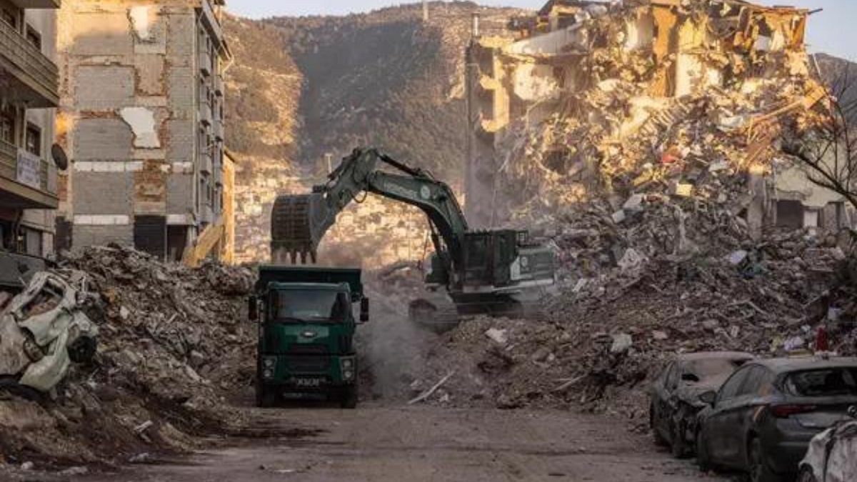 আবারও ভূমিকম্পে কেঁপে উঠলো তুরস্ক