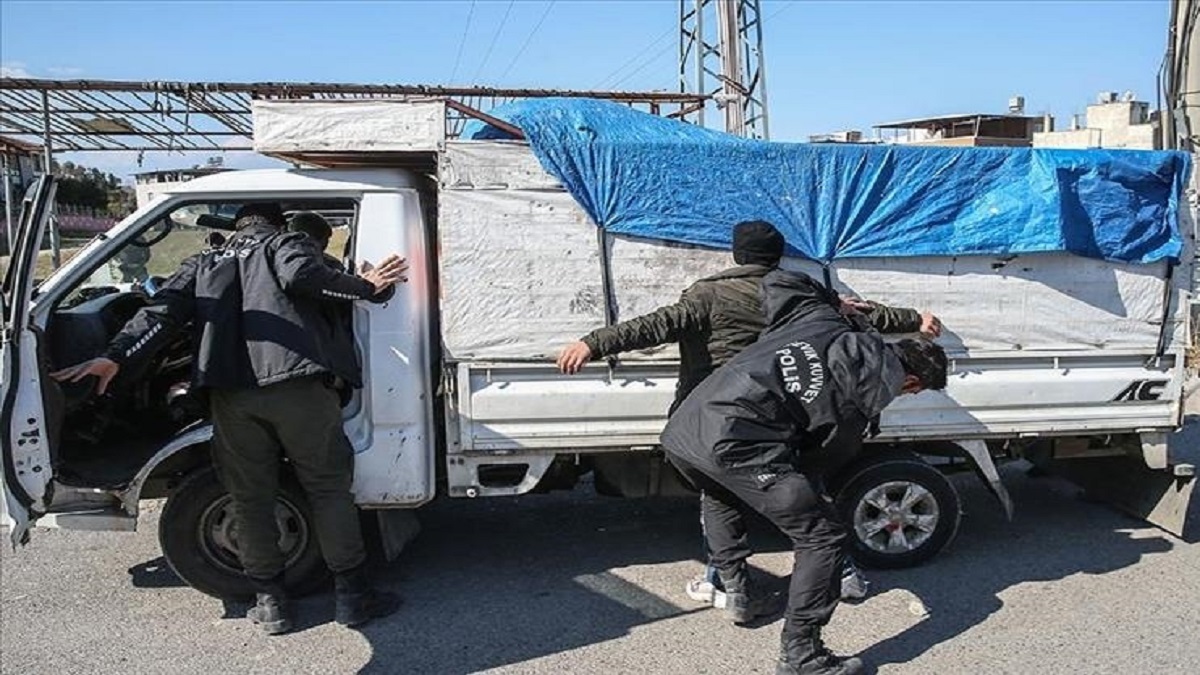 ভূমিকম্পে লণ্ডভণ্ড তুরস্কেও থেমে নেই ডাকাতি-লুটপাট, গ্রেফতার অর্ধশত