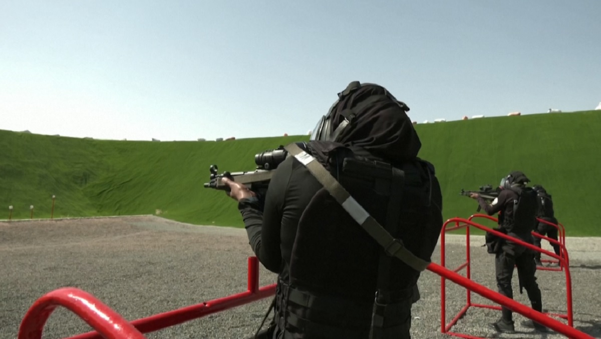 আমিরাতে শুধু নারী সদস্যদের নিয়ে নিরাপত্তা বাহিনীর এলিট ফোর্স