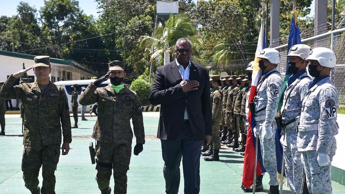 ফিলিপাইনের আরও ৪টি সামরিক ঘাঁটি ব্যবহার করবে যুক্তরাষ্ট্র