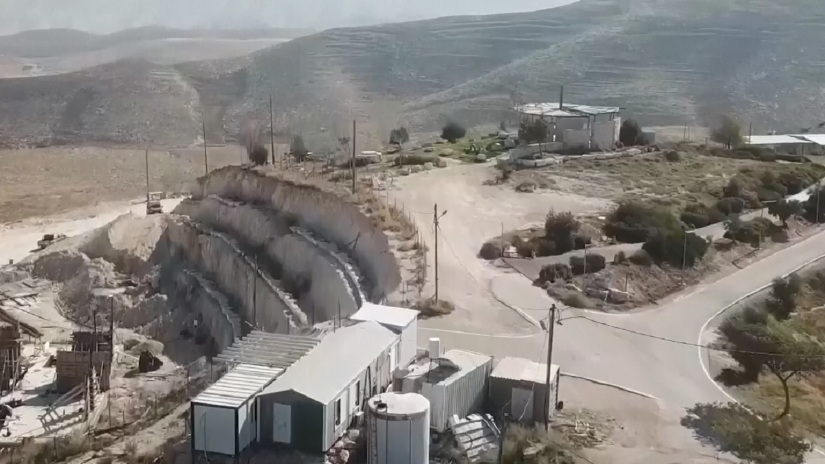 পশ্চিম তীরে নিরস্ত্র ফিলিস্তিনিকে গুলি করে হত্যা করলো ইসরায়েলি বাহিনী