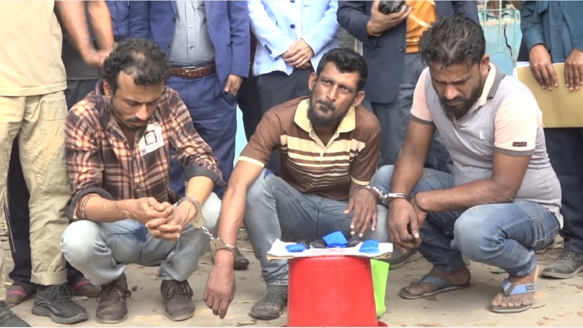 ব্রাহ্মণবাড়িয়ায় ধরা পড়ল ইয়াবা ‘হোম ডেলিভারি ম্যান’