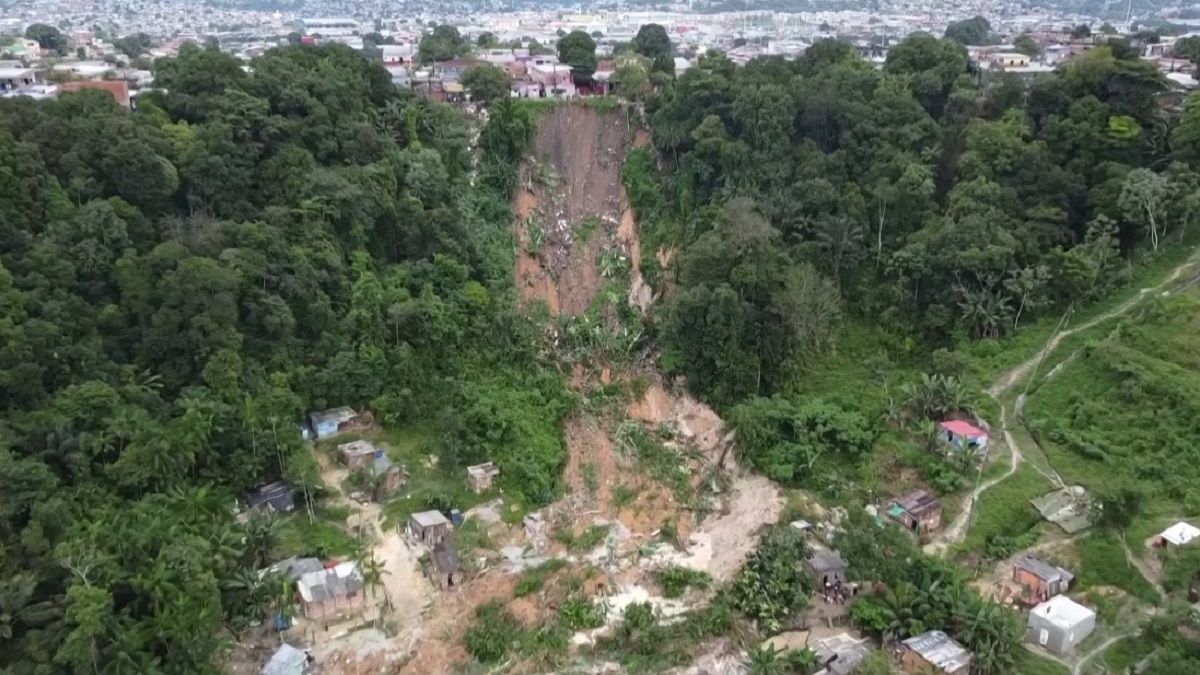 ব্রাজিলে ভয়াবহ ভূমিধস, চার শিশুসহ নিহত অন্তত ৮