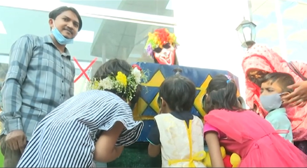 চট্টগ্রাম আন্তর্জাতিক বাণিজ্য মেলায় নজর কাড়ছে বায়োস্কোপ