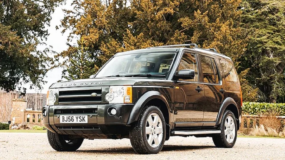 কত টাকায় নিজের গাড়ি বিক্রি করলেন রাজা চার্লস?