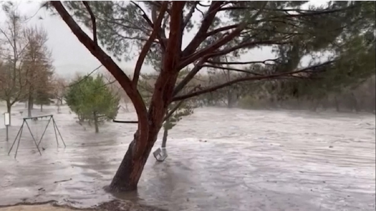 ভয়াবহ প্রাকৃতিক দুর্যোগের মুখে যুক্তরাষ্ট্র-ইউরোপ