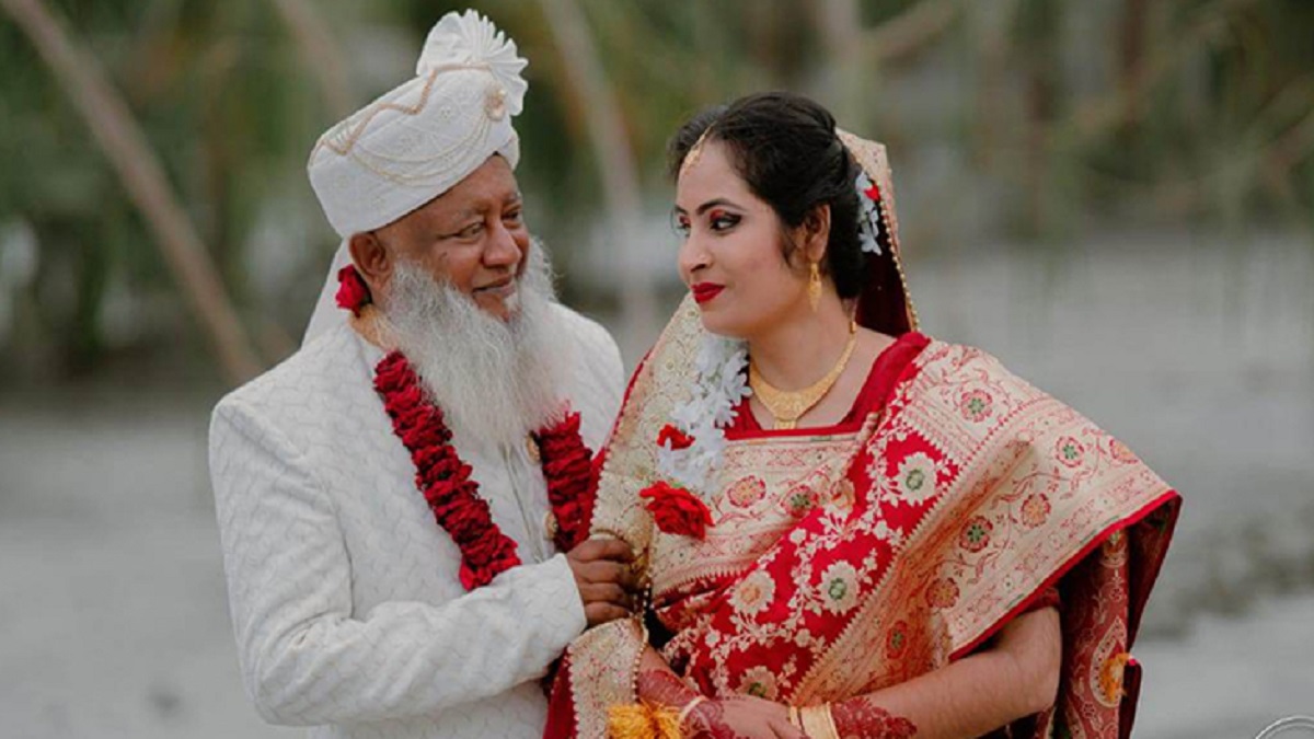 থাকতে চেয়েছিলেন চিরকুমার, ৭০ বছর বয়সে বিয়ে করে আলোচনায় শওকত আলী