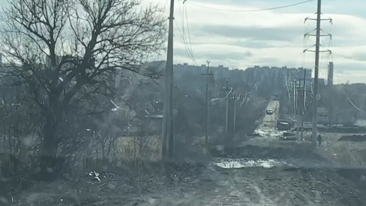 যেকোনো মুহূর্তে বাখমুত শহর নিয়ন্ত্রণে নেয়া হবে, দাবি ওয়াগনার গ্রুপের