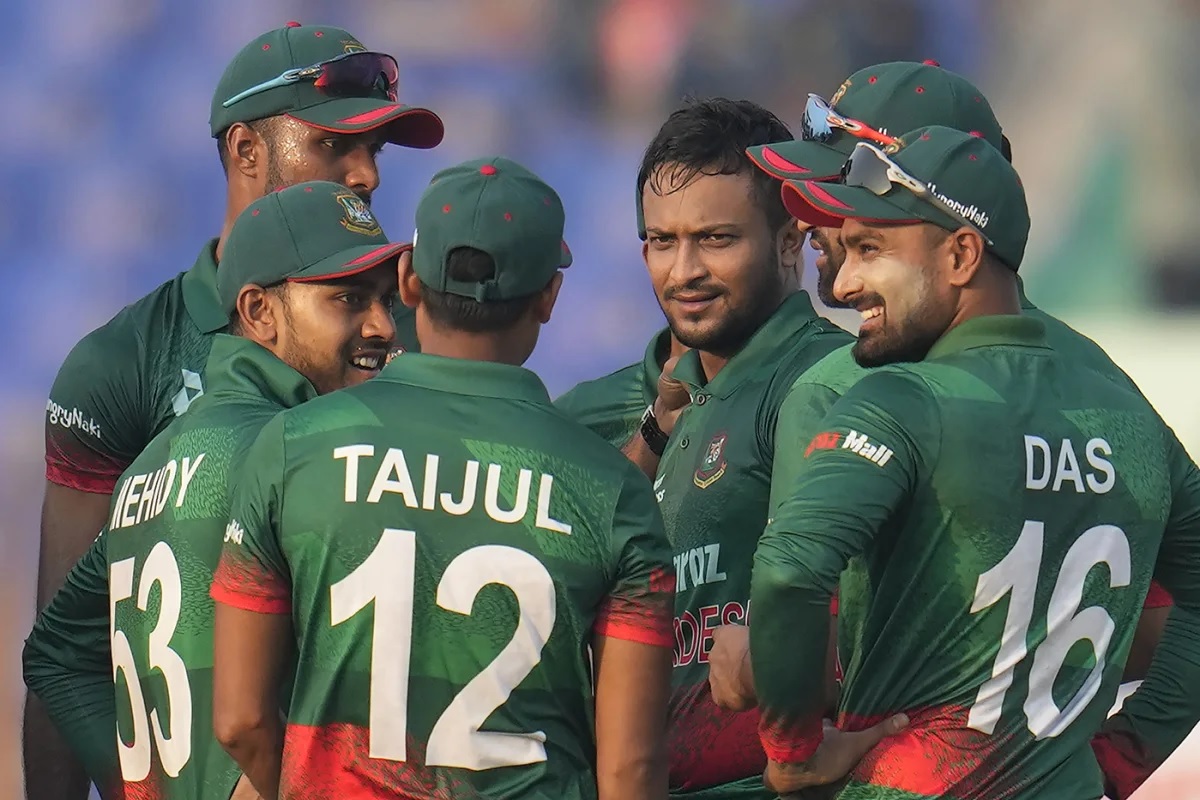 সাকিবের অলরাউন্ড নৈপুণ্যে ইংলিশদের হারালো টাইগাররা